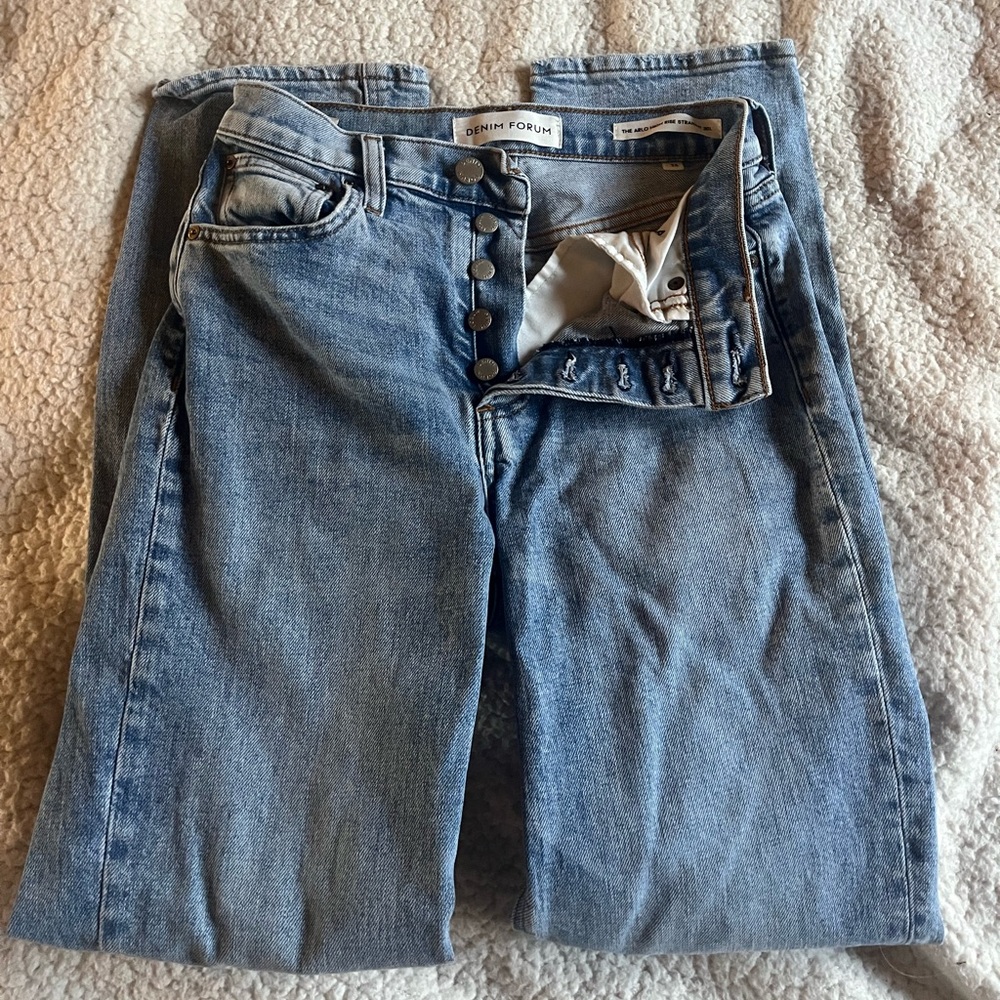 Denim Forum “The Arlo Hi-Rise Straight” Jeans